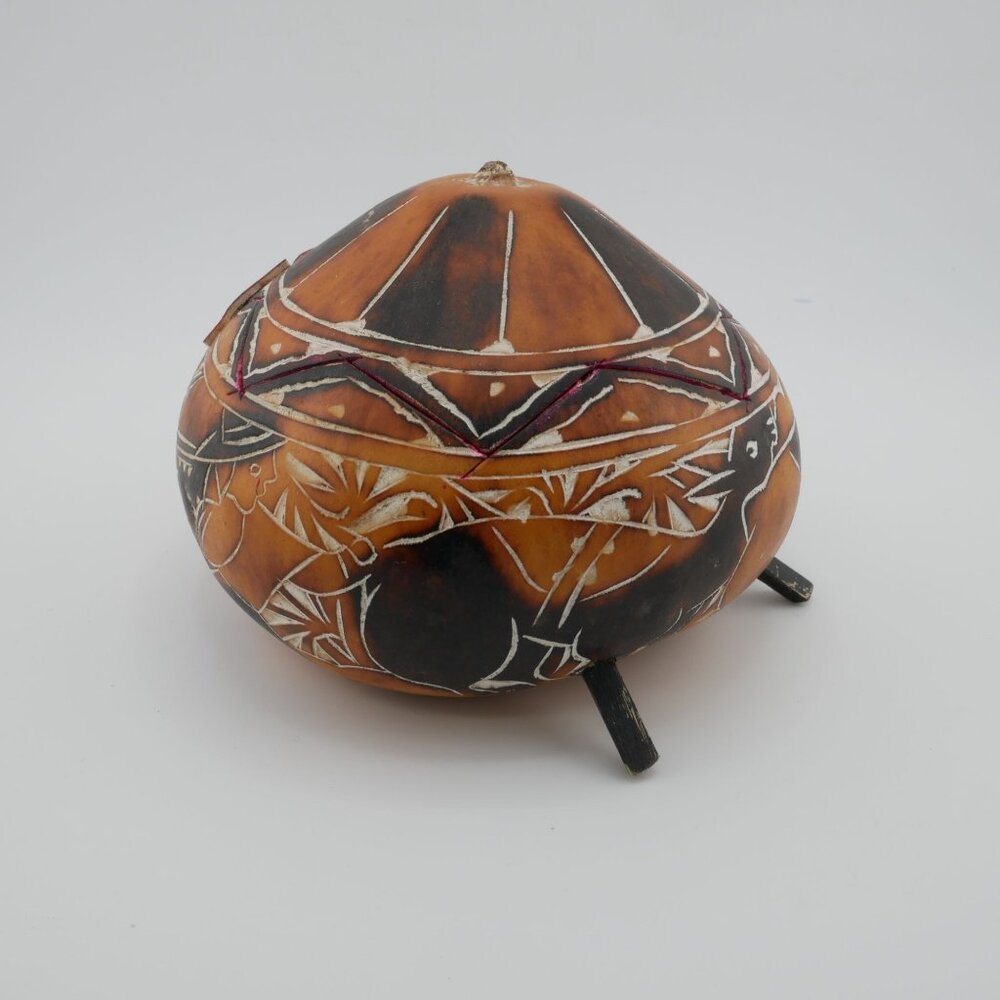 Handcrafted Peruvian Gourd Nativity Scene With Painted Animal Design/Hinged Lid
